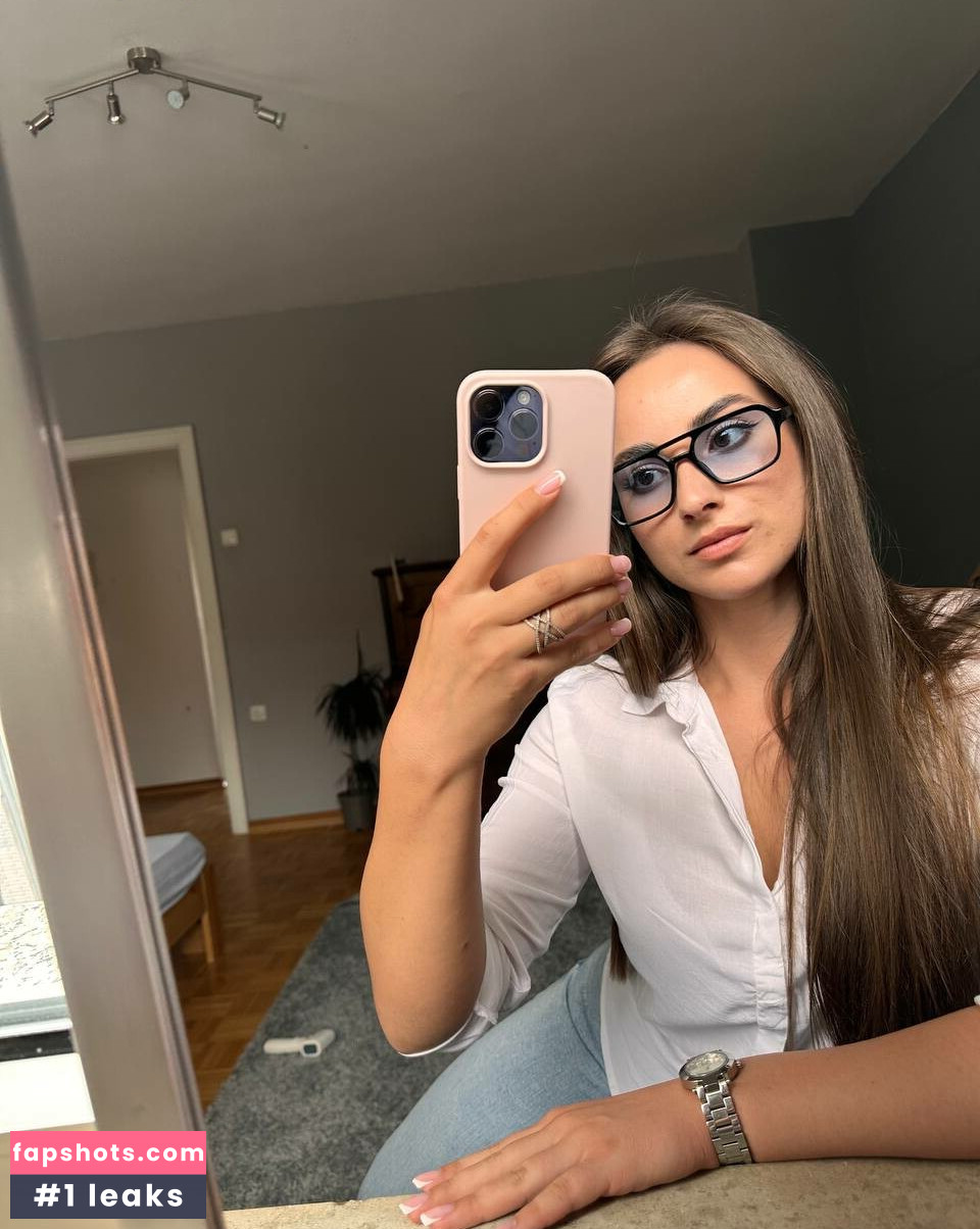 NaughtyCola gallery photo #42