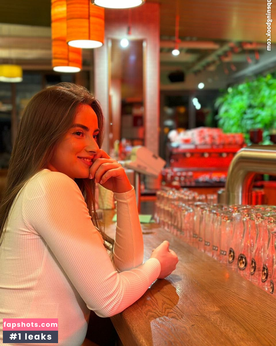 NaughtyCola gallery photo #43