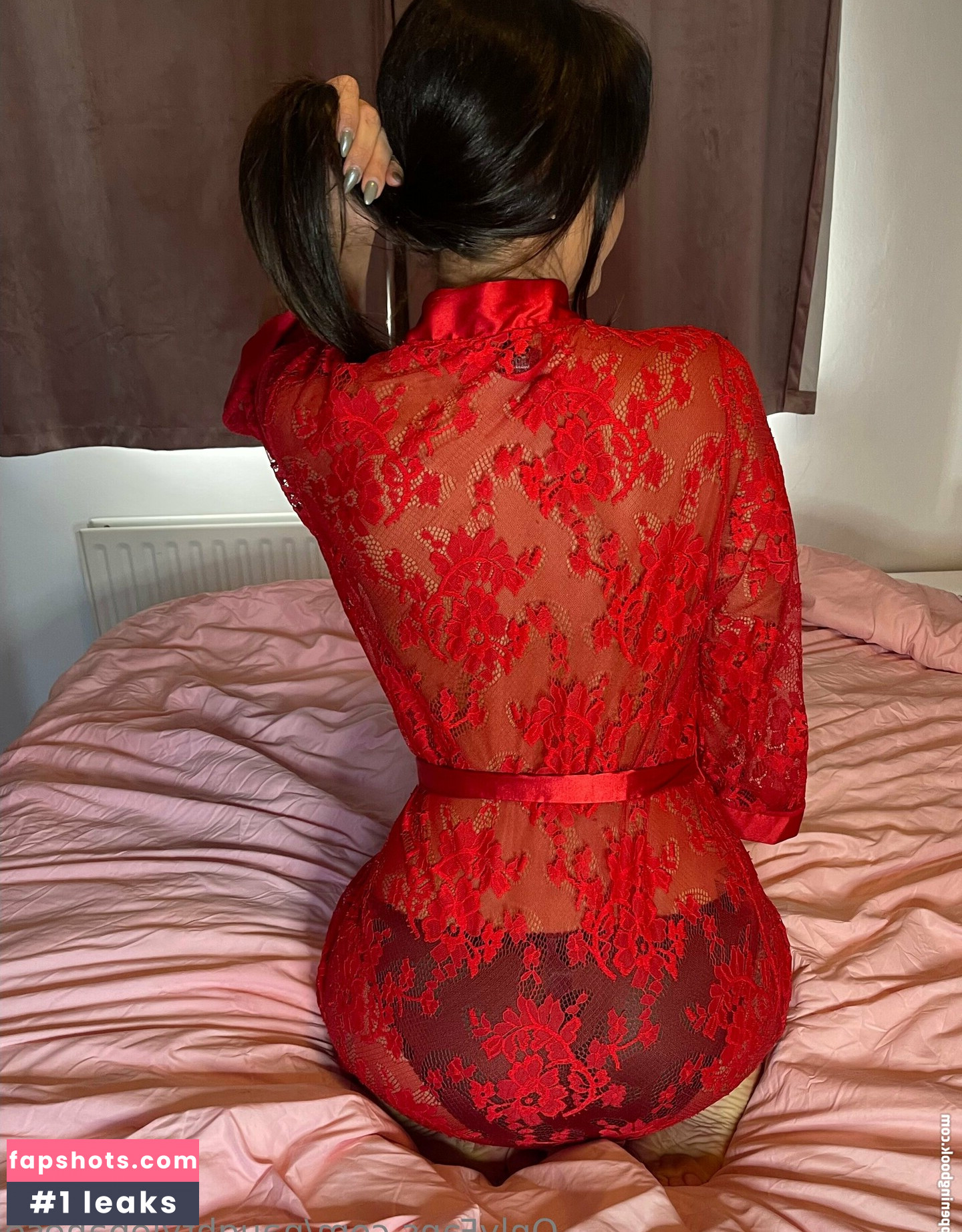 naughtylebanese gallery photo #5