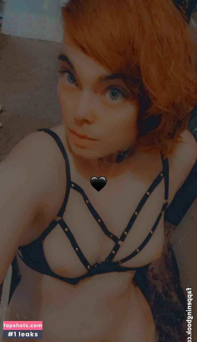 naughtylittlekitten93 gallery photo #11