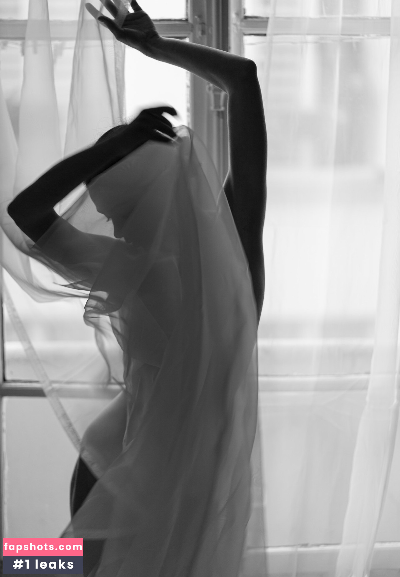 Nausicaa Yami gallery photo #103