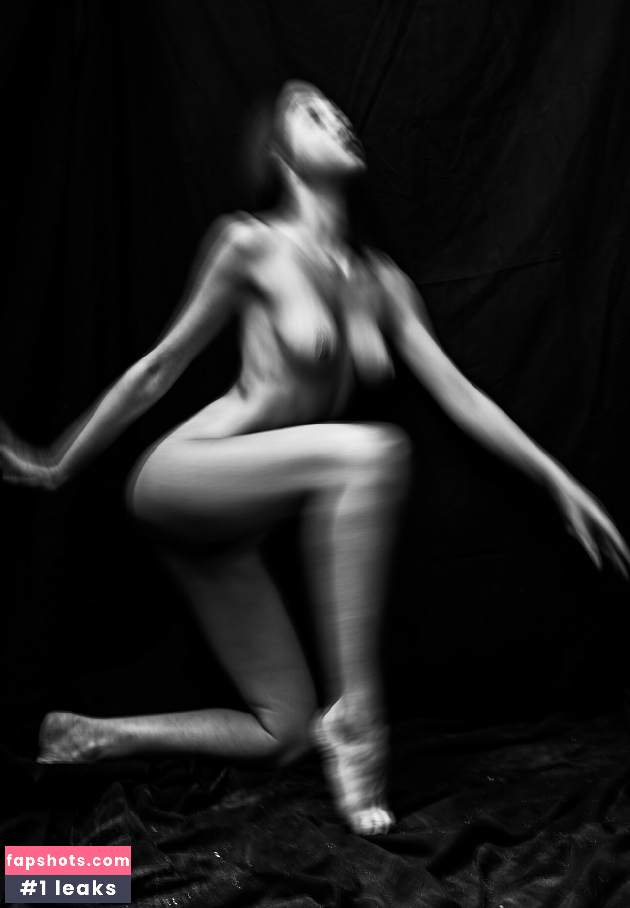 Nausicaa Yami gallery photo #113