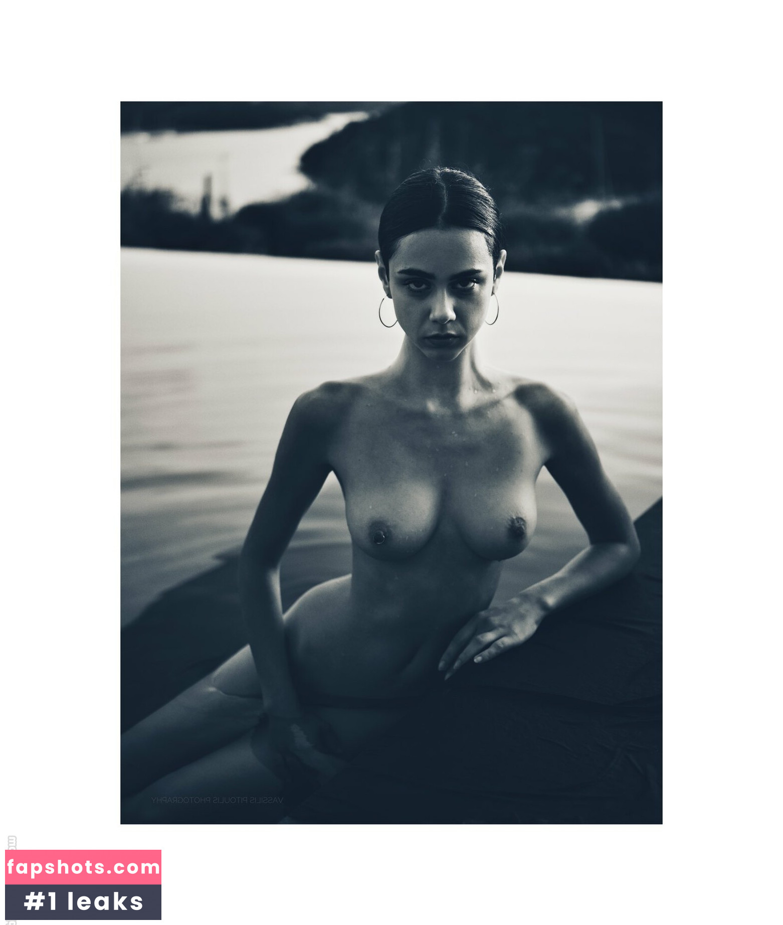 Nausicaa Yami gallery photo #47