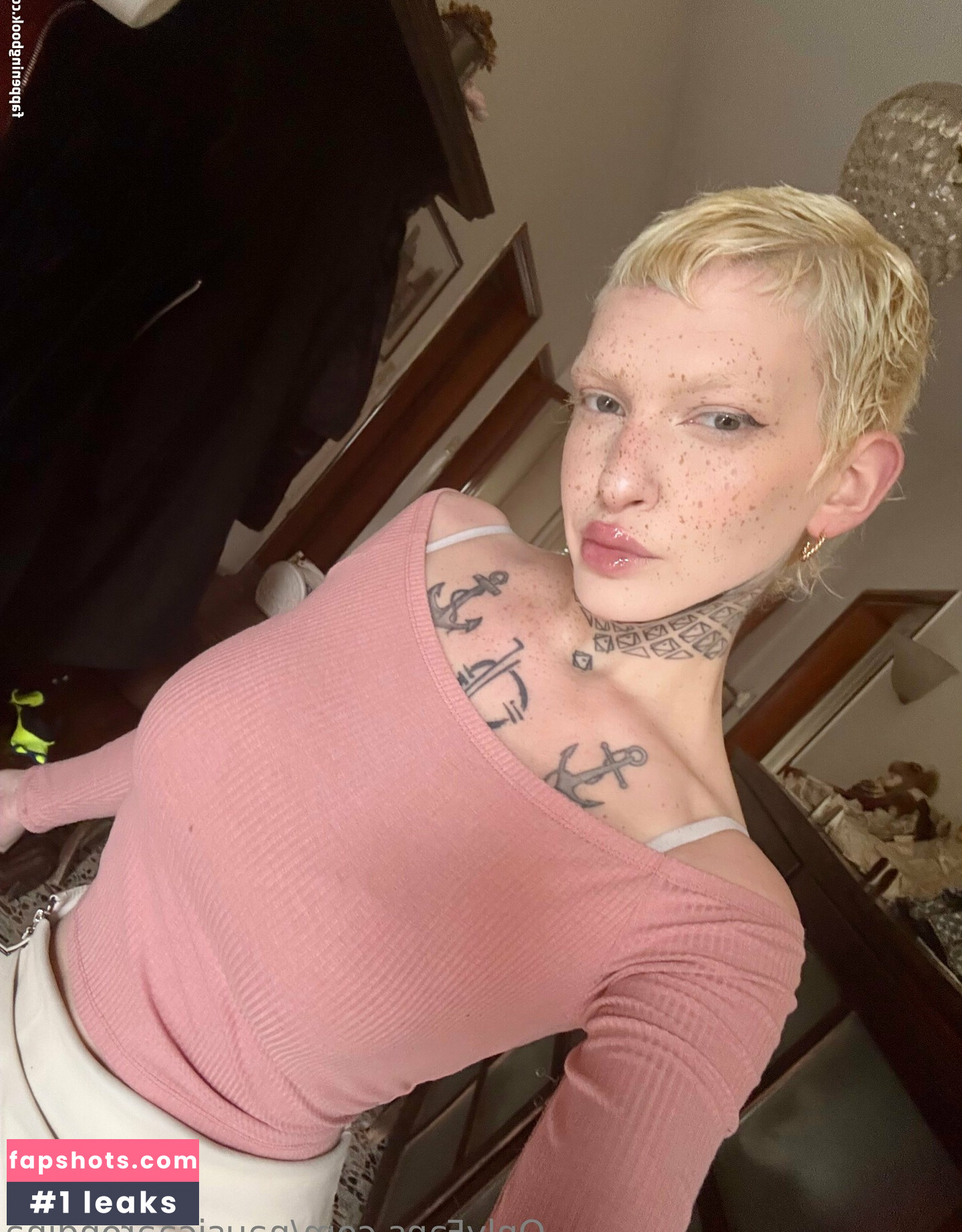 NausicaaRondina gallery photo #18