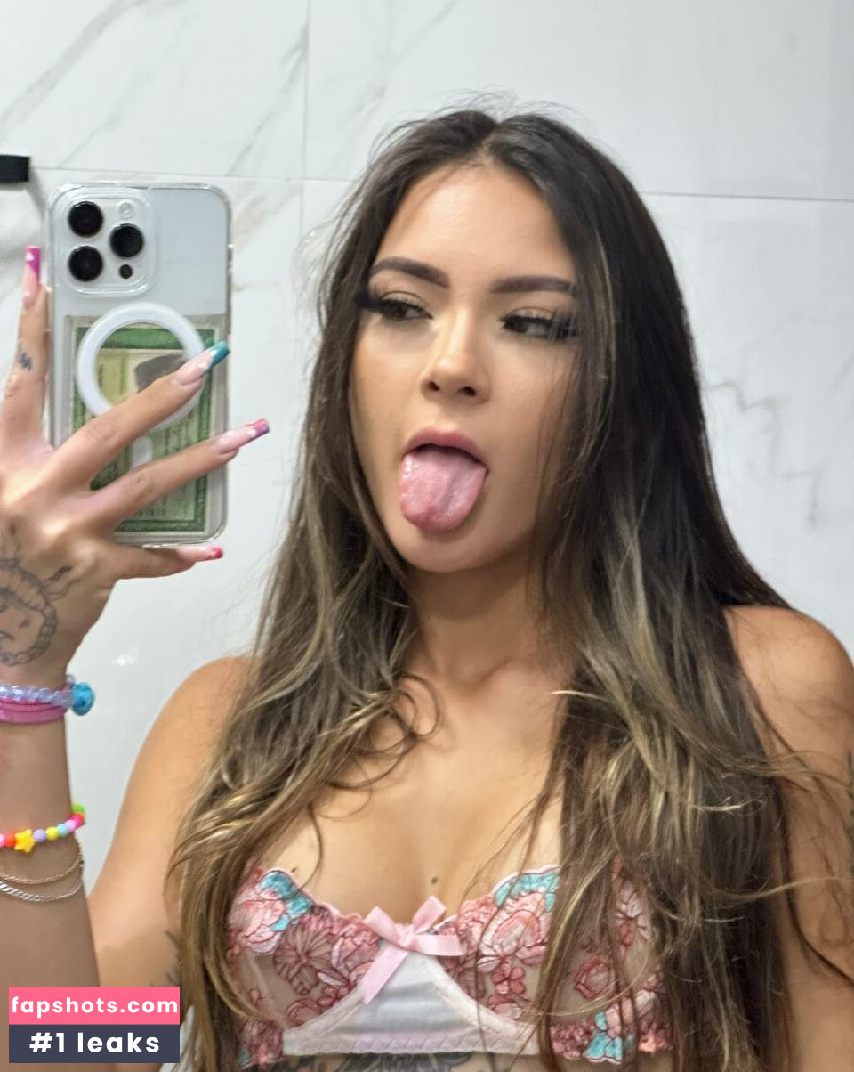 Nayara Rios Nude Leaks OnlyFans Photos #7 - LeakJerk