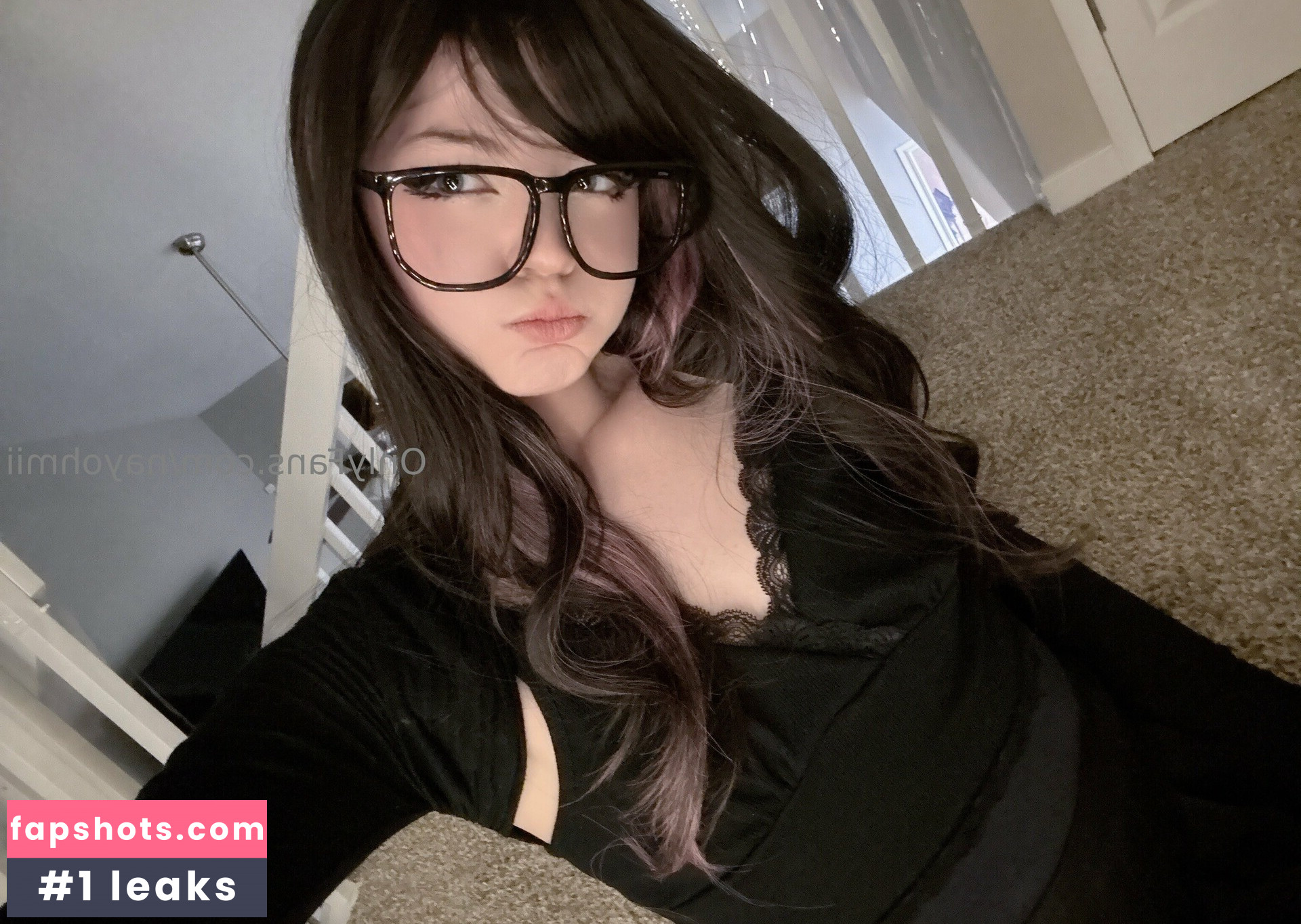 nayohmie gallery photo #23