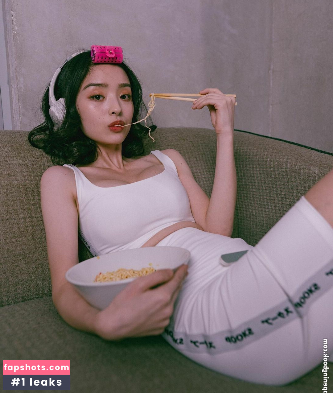 nayoungkim18 Nude Leaks OnlyFans Photos #20 - LeakJerk