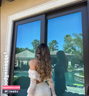 Neela Jolene gallery photo #12