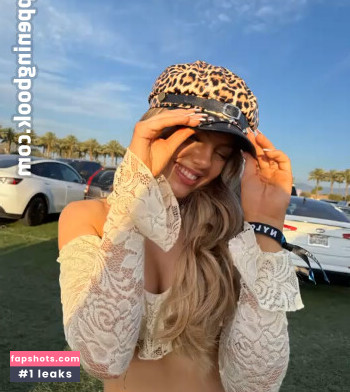 Neela Jolene gallery photo #28