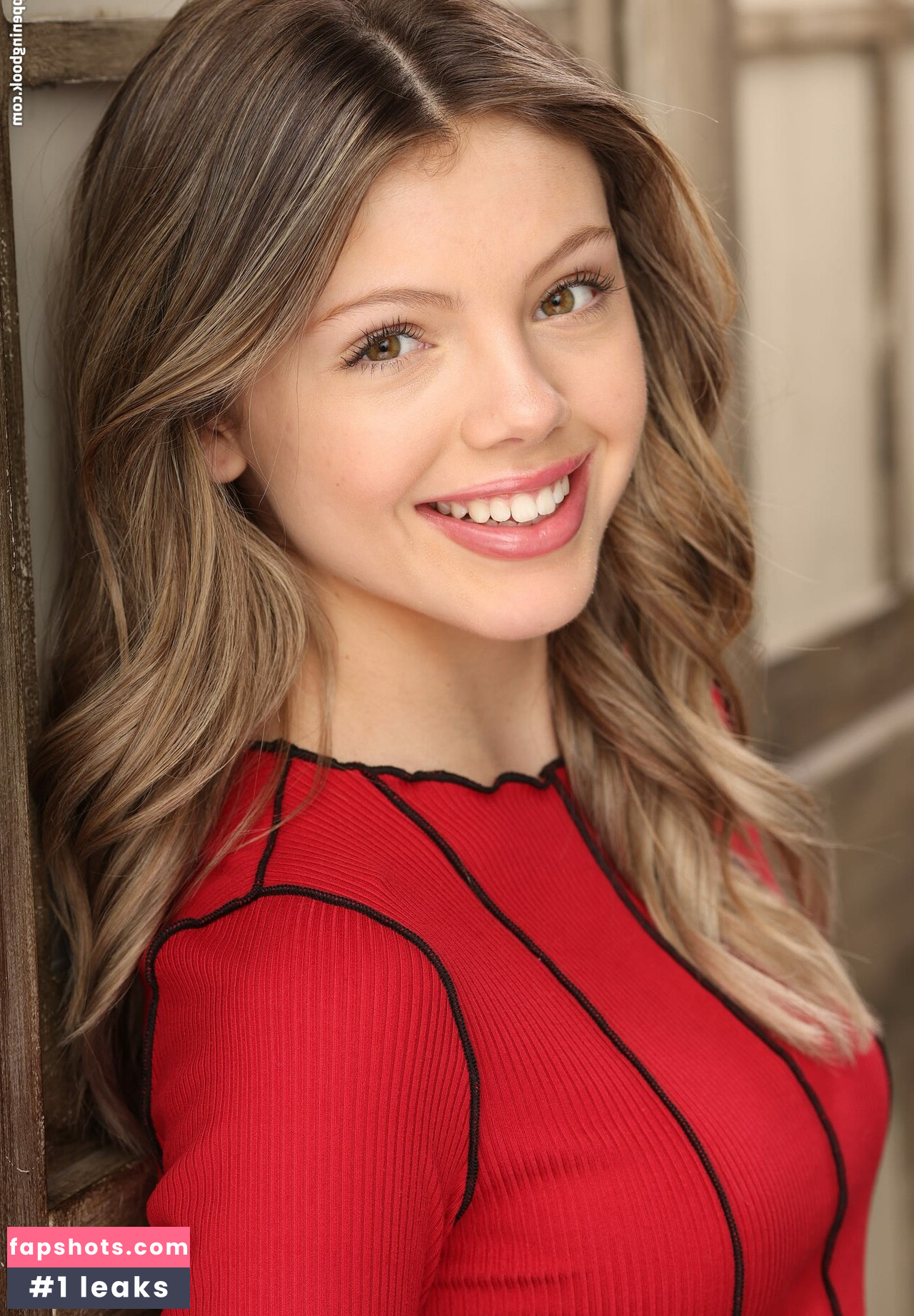 Neela Jolene gallery photo #40