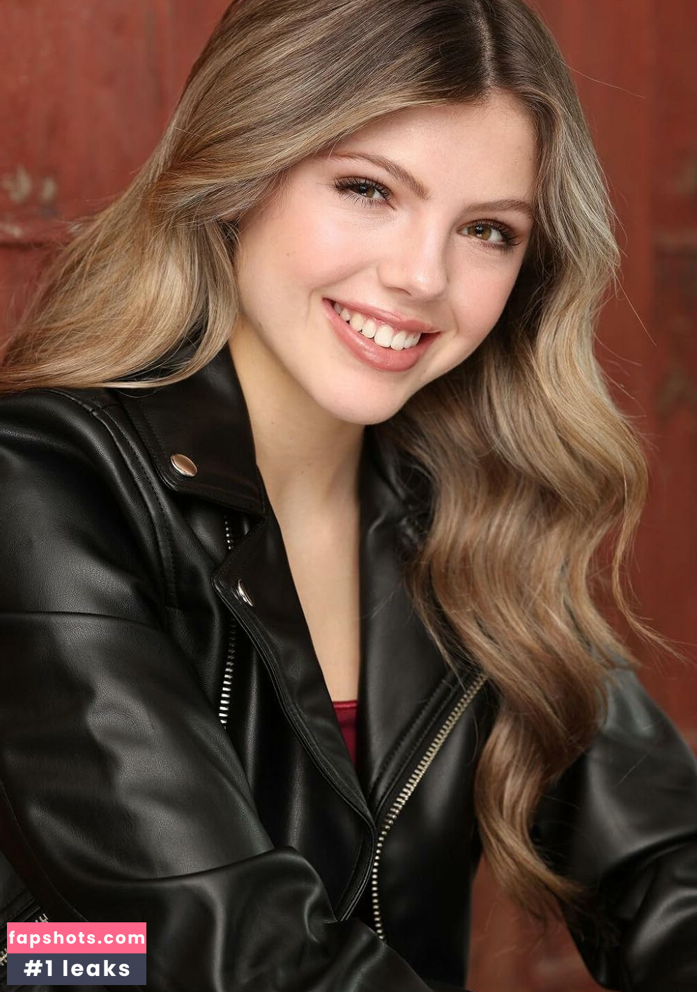 Neela Jolene gallery photo #45