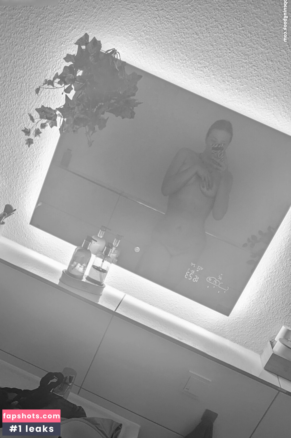 neeviliciouz gallery photo #165