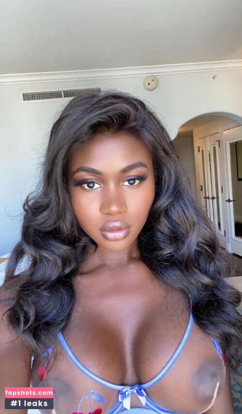 Nefariee gallery photo #6