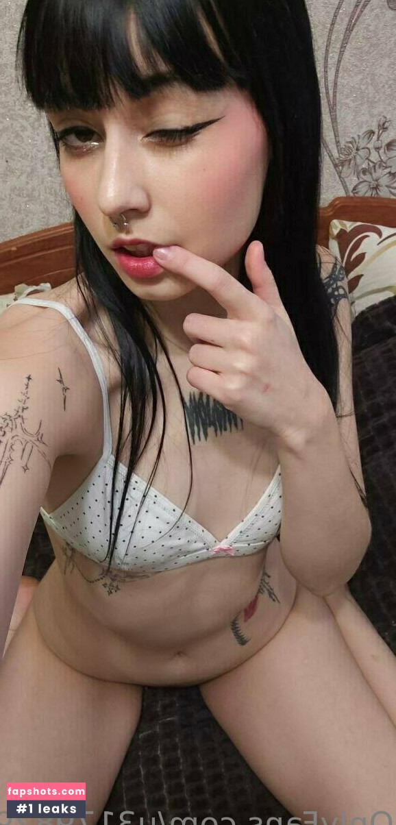 nefer_titi_xxx gallery photo #39