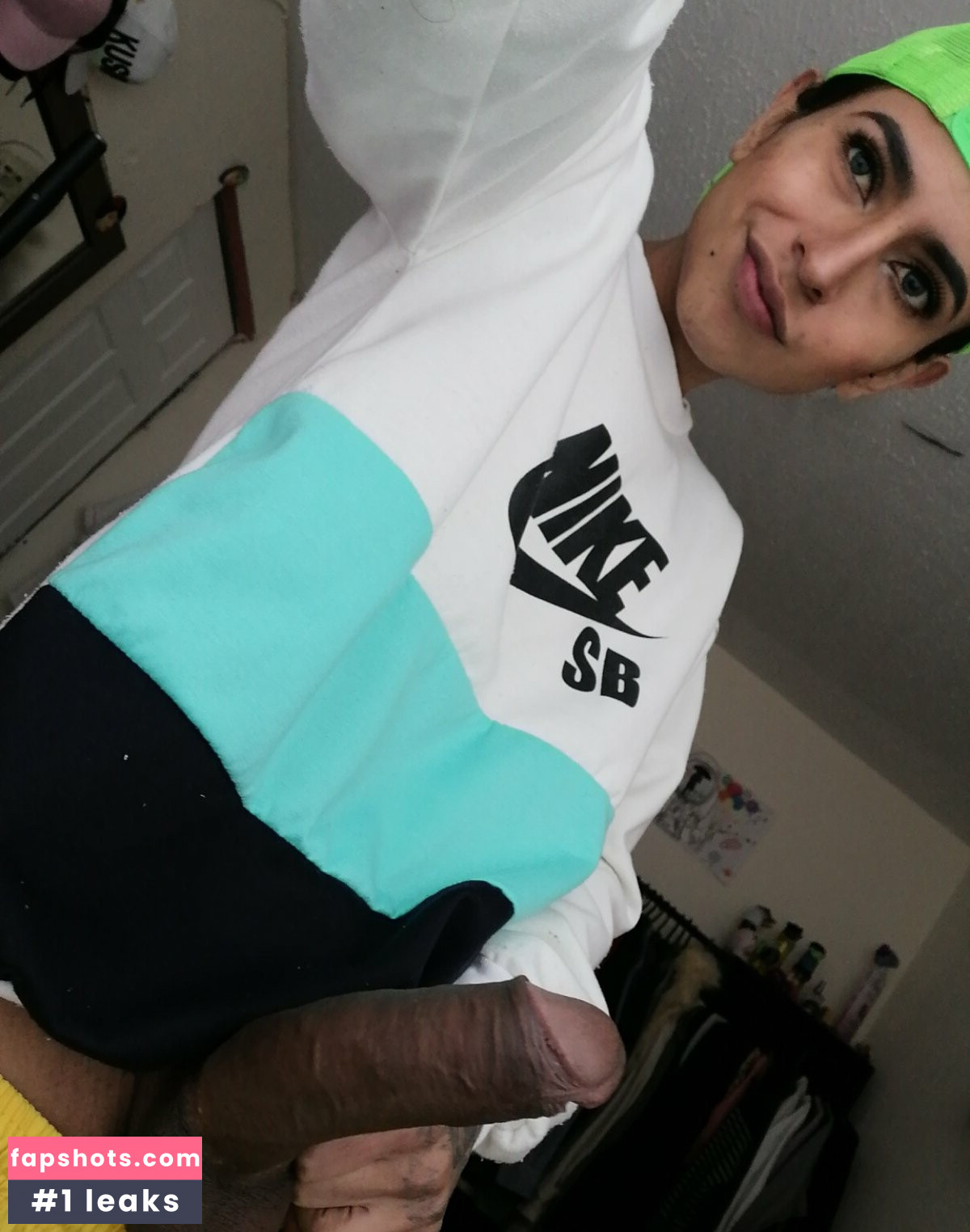 Nefertiti Angel gallery photo #12