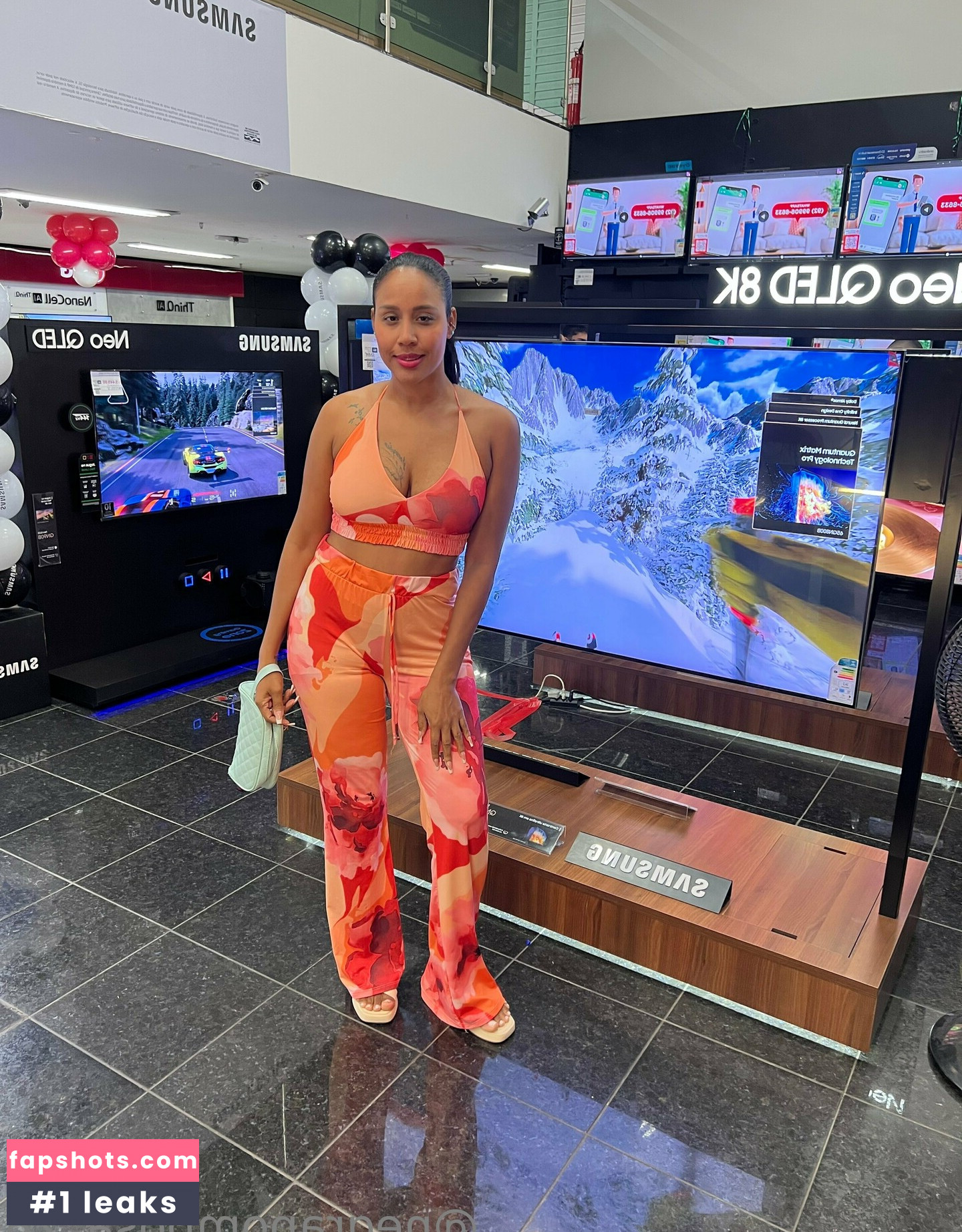 negrapomposa_28 gallery photo #58