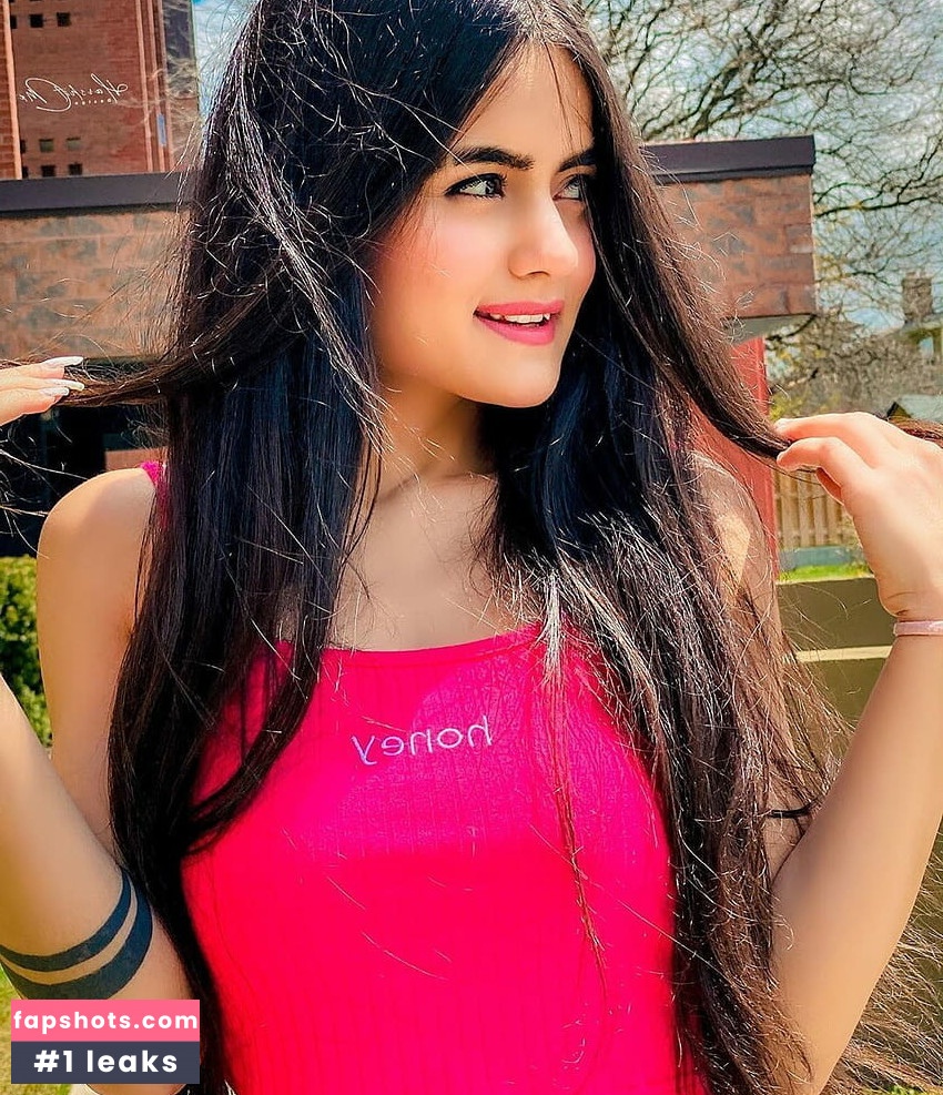 Neha Jethwani gallery photo #7