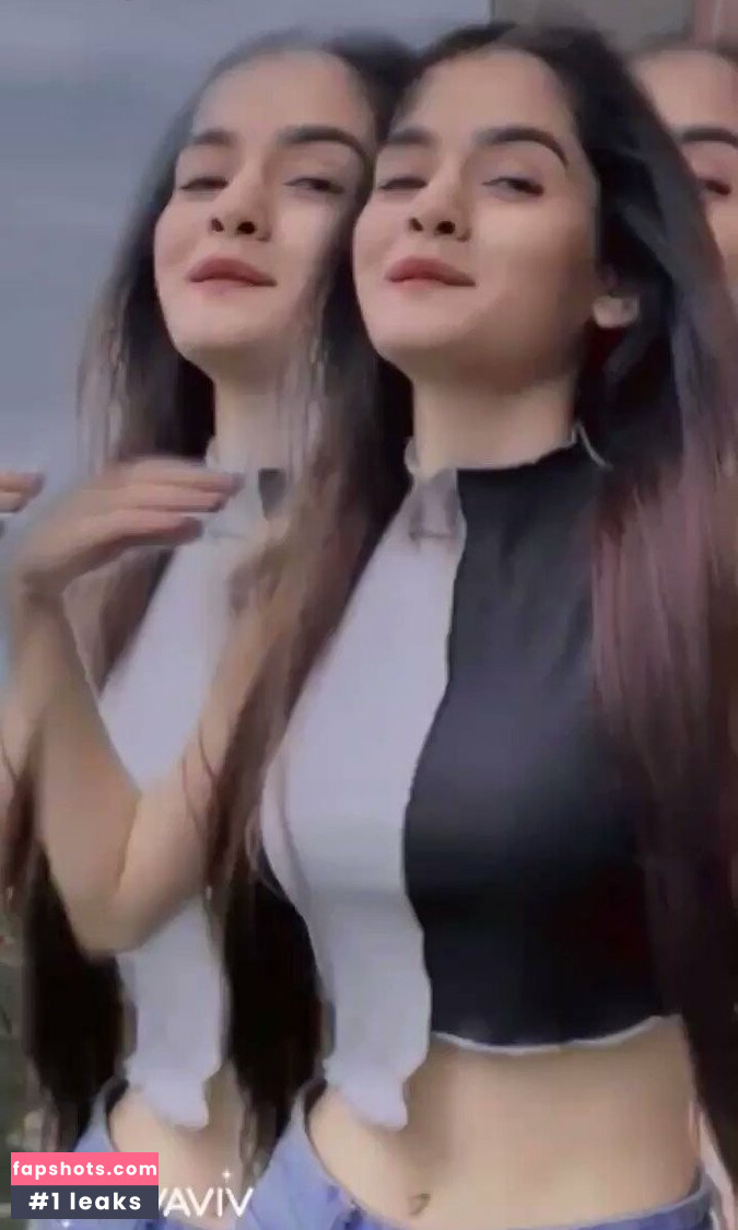 Neha Jethwani gallery photo #9