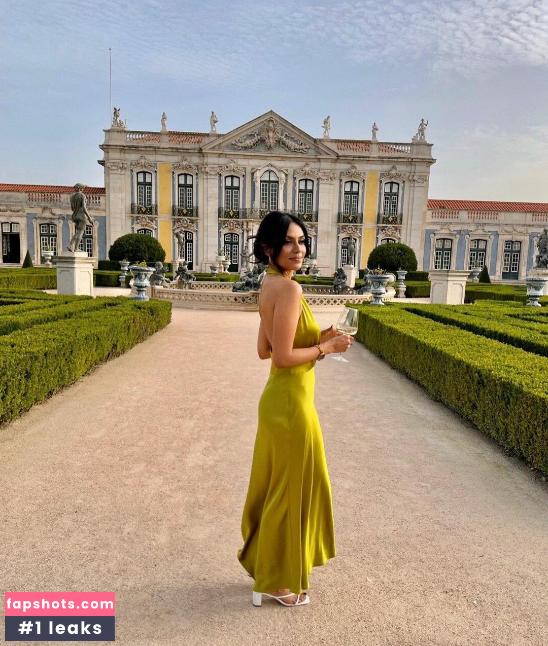 Neha Joy gallery photo #13