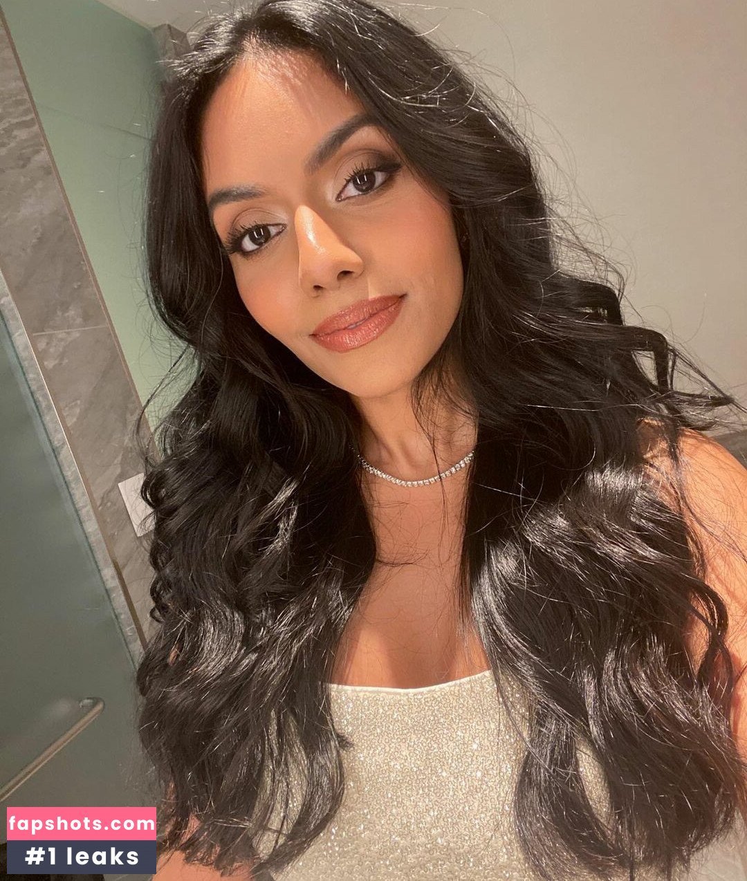 Neha Joy gallery photo #4