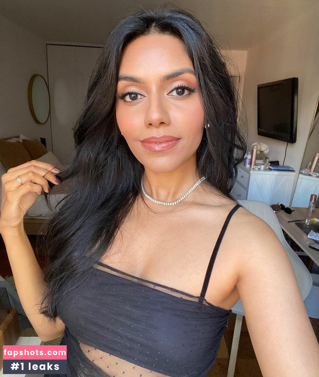 Neha Joy gallery photo #5