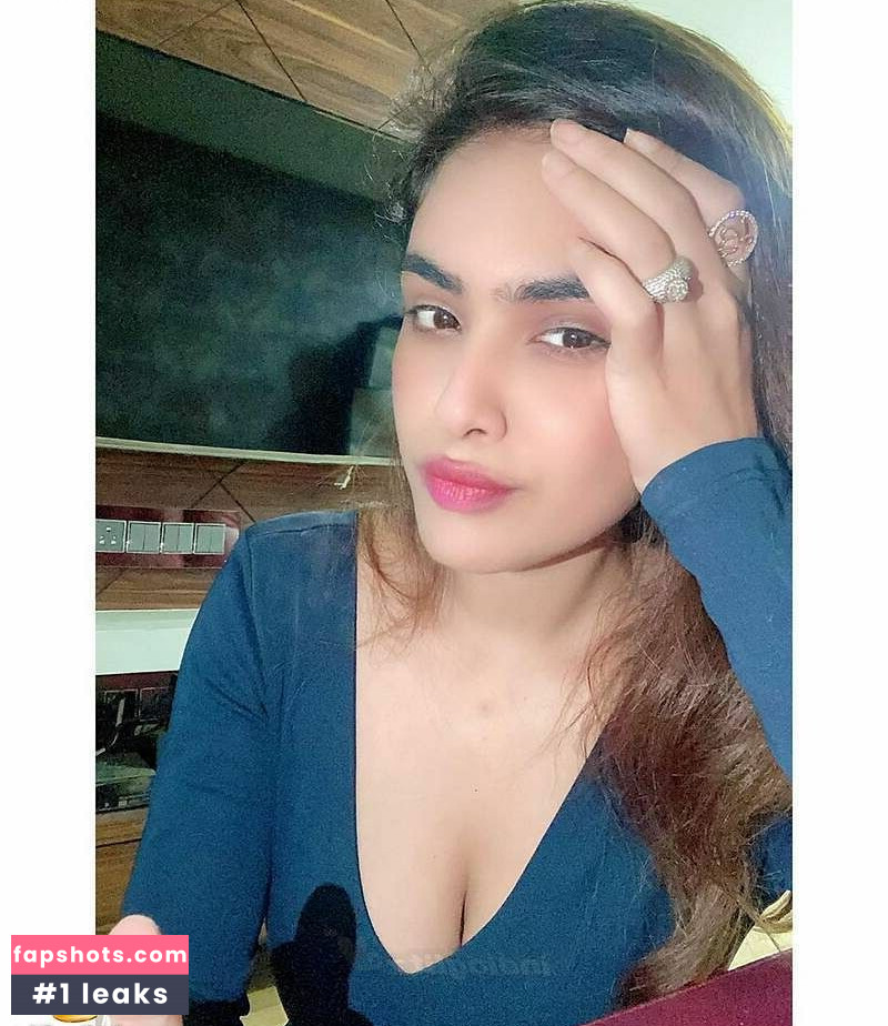 Neha Malik gallery photo #7