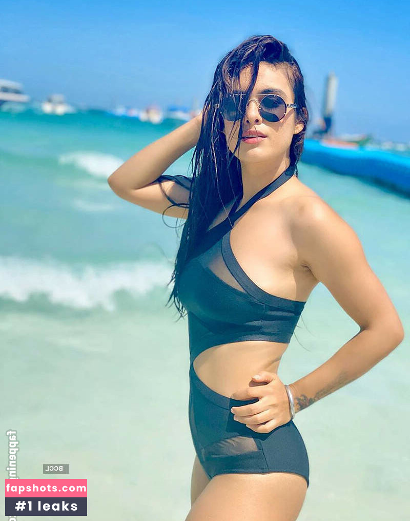 Neha Malik gallery photo #9