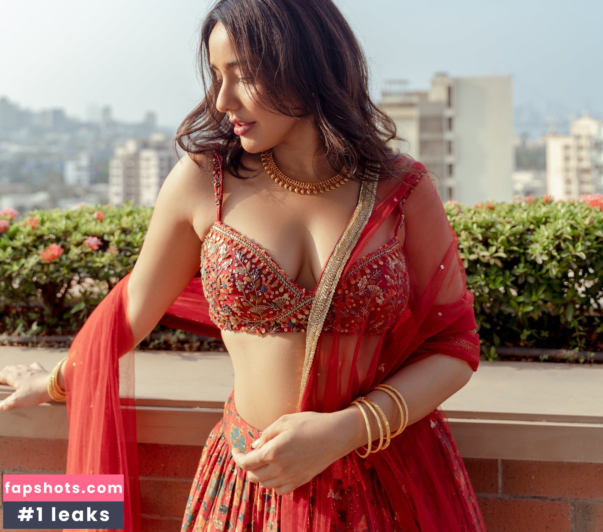 Neha Sharma gallery photo #19