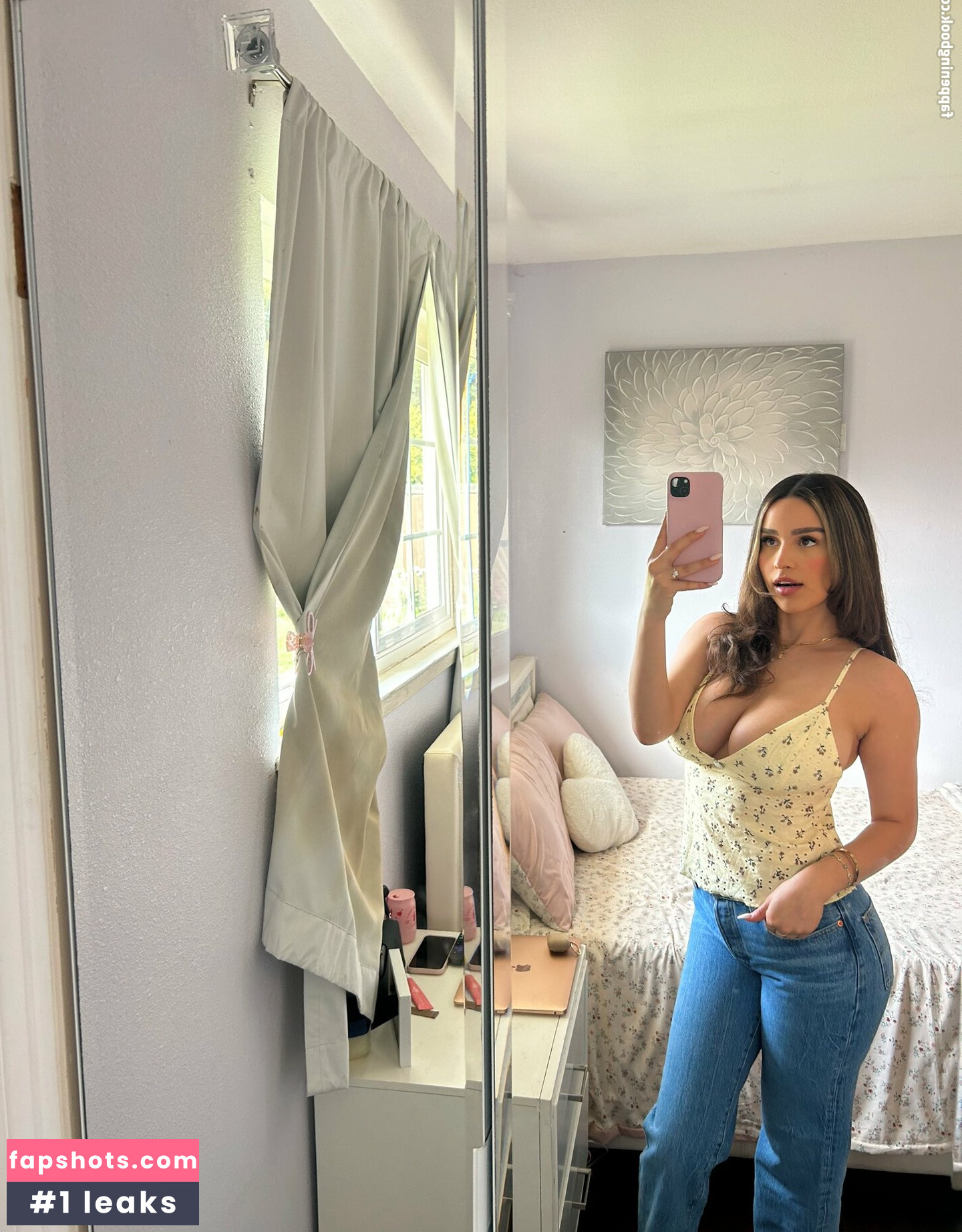 Neida Lara gallery photo #14