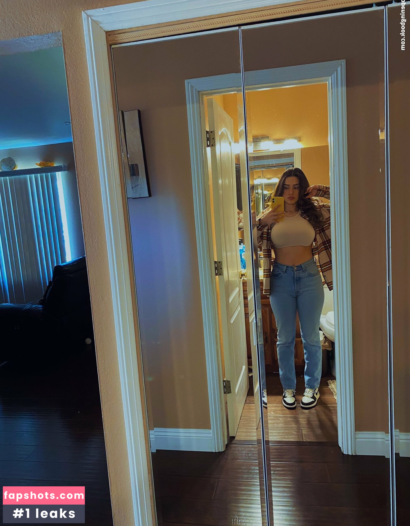 Neida Lara gallery photo #15