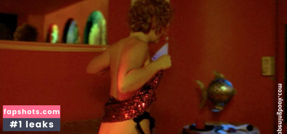 Nele Hollinderbäumer