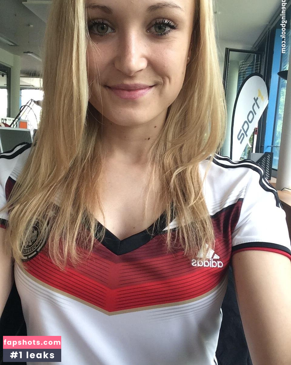 Nele Schenker Nahé úniky fotek pouze od fanoušků #38 - Fapshots