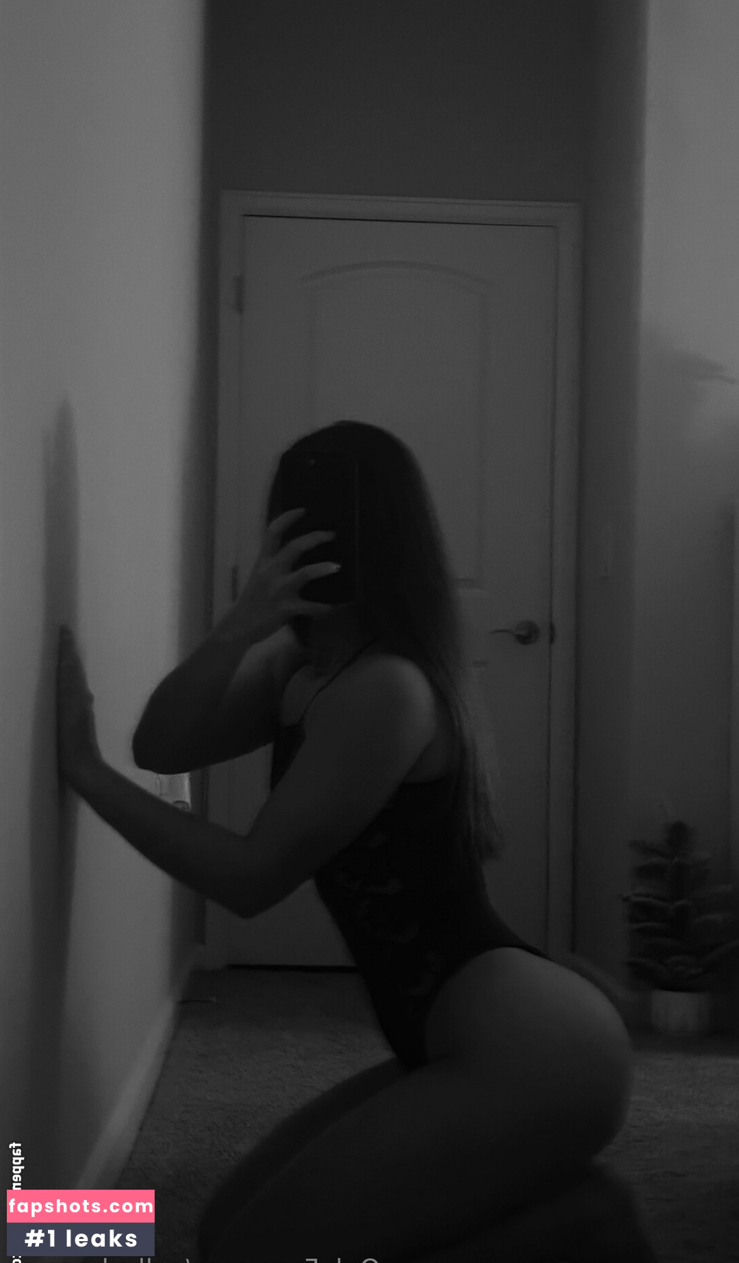 Nelly Becmac gallery photo #16