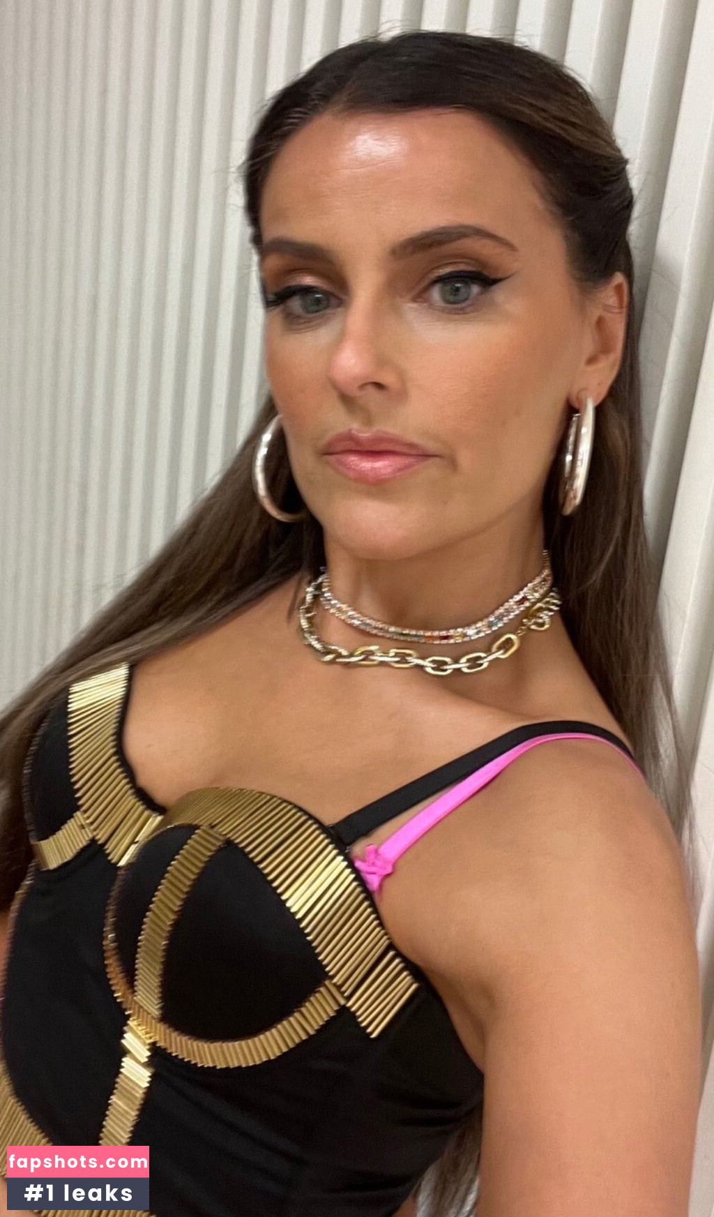 Nelly Furtado gallery photo #102