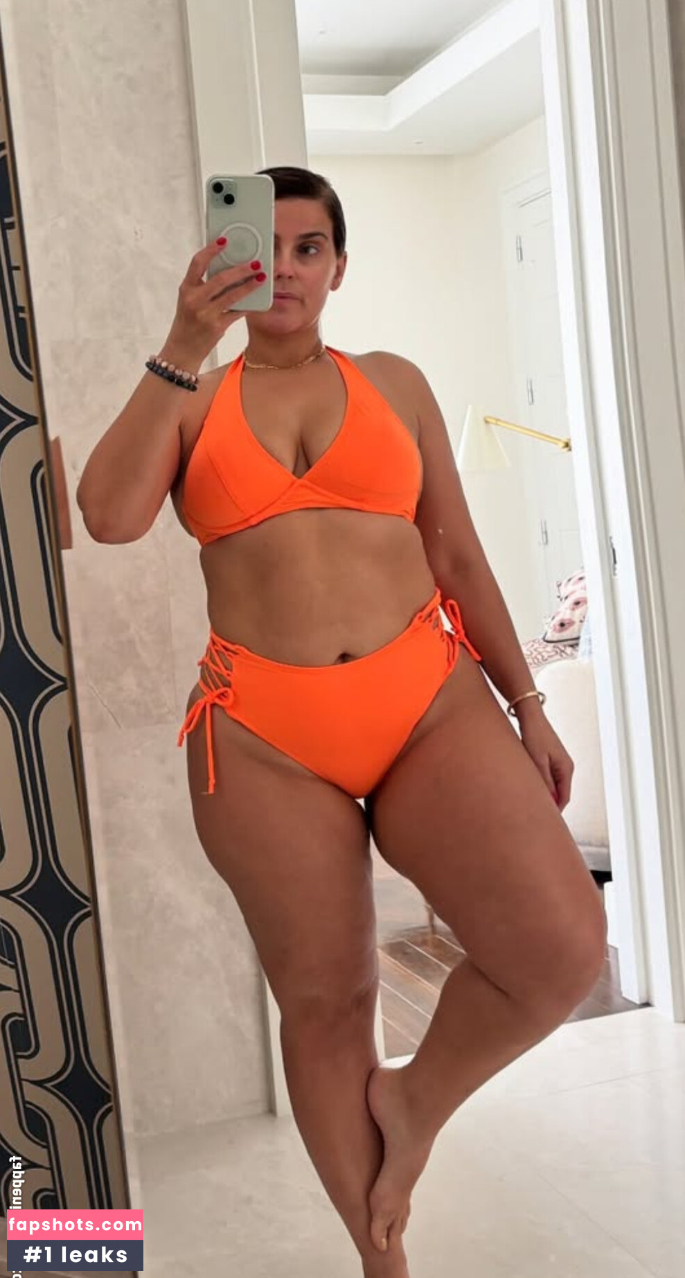 Nelly Furtado gallery photo #15