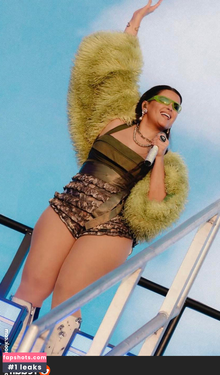 Nelly Furtado gallery photo #5