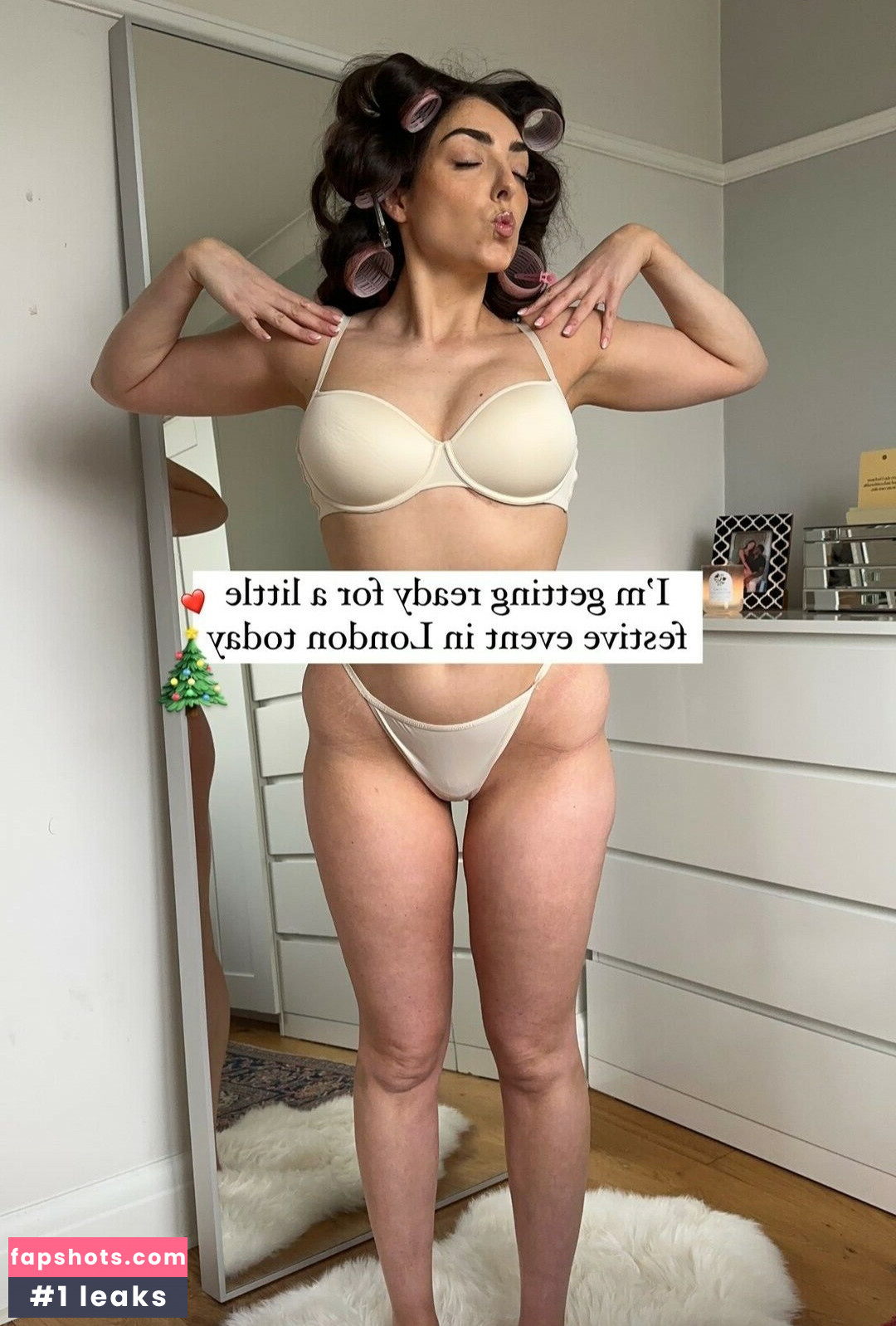 Nelly London Filtración Desnuda OnlyFans Foto #16 - Fapshots