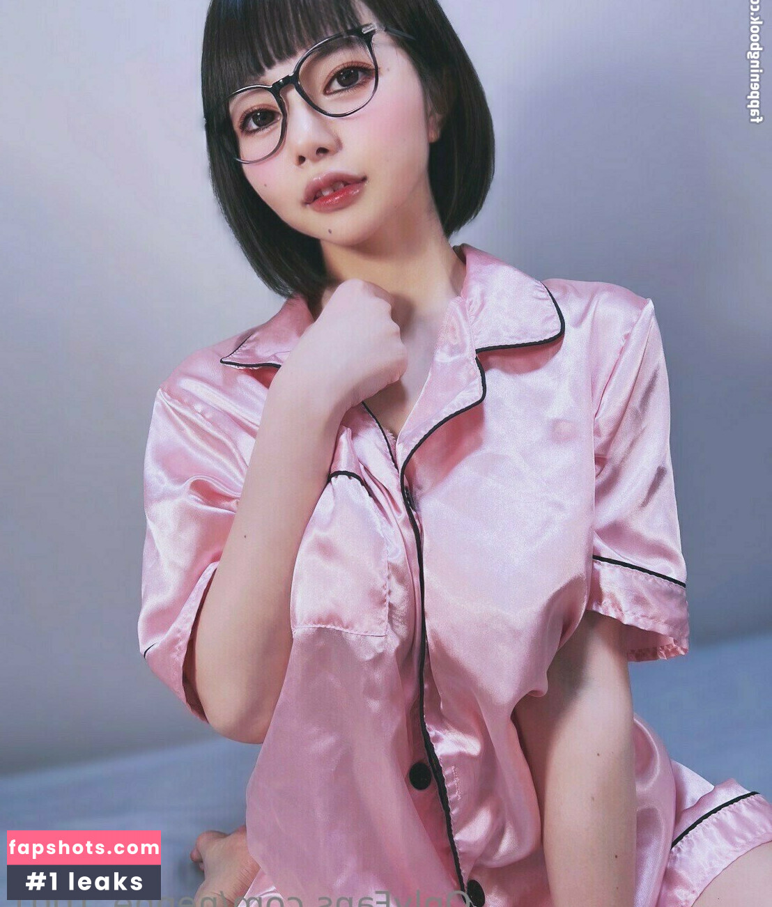 nenne_1001 gallery photo #14