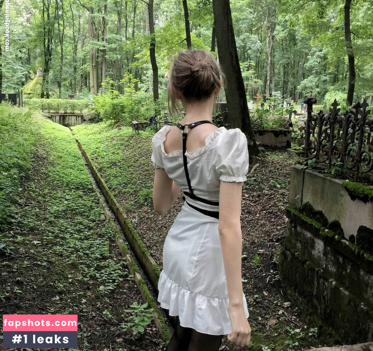 nenormova nude babe gallery