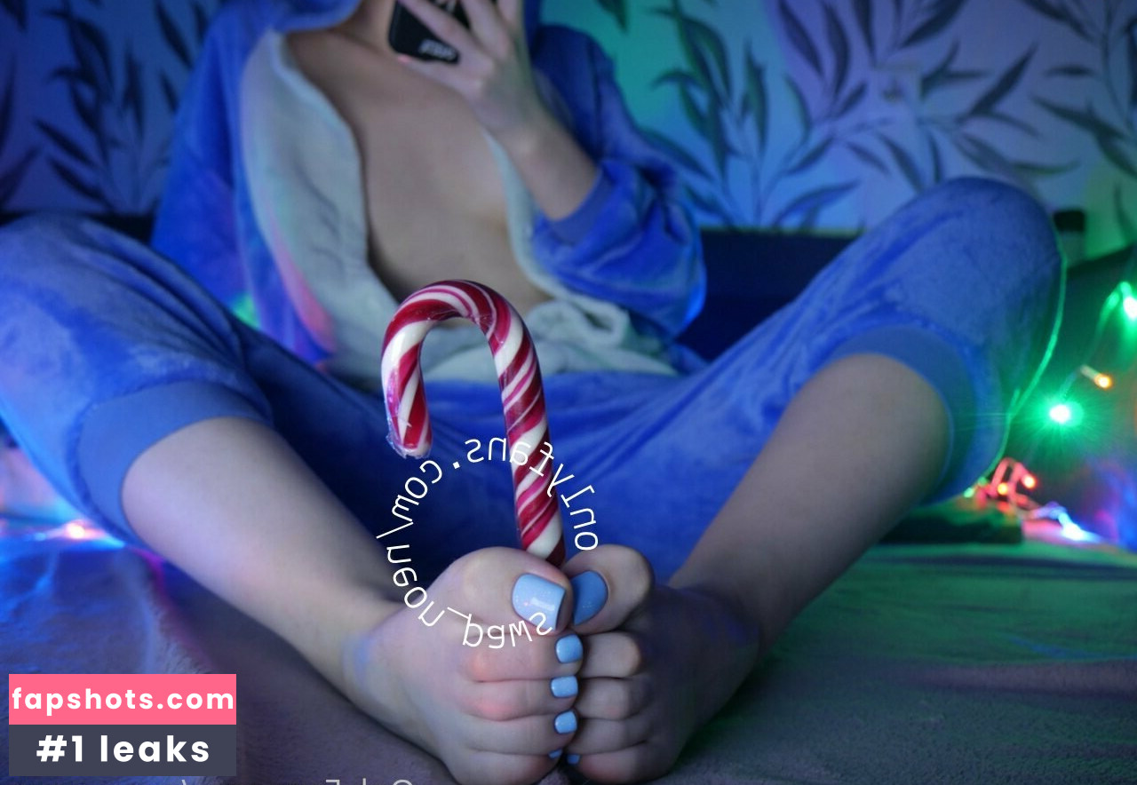 neon_paws gallery photo #4