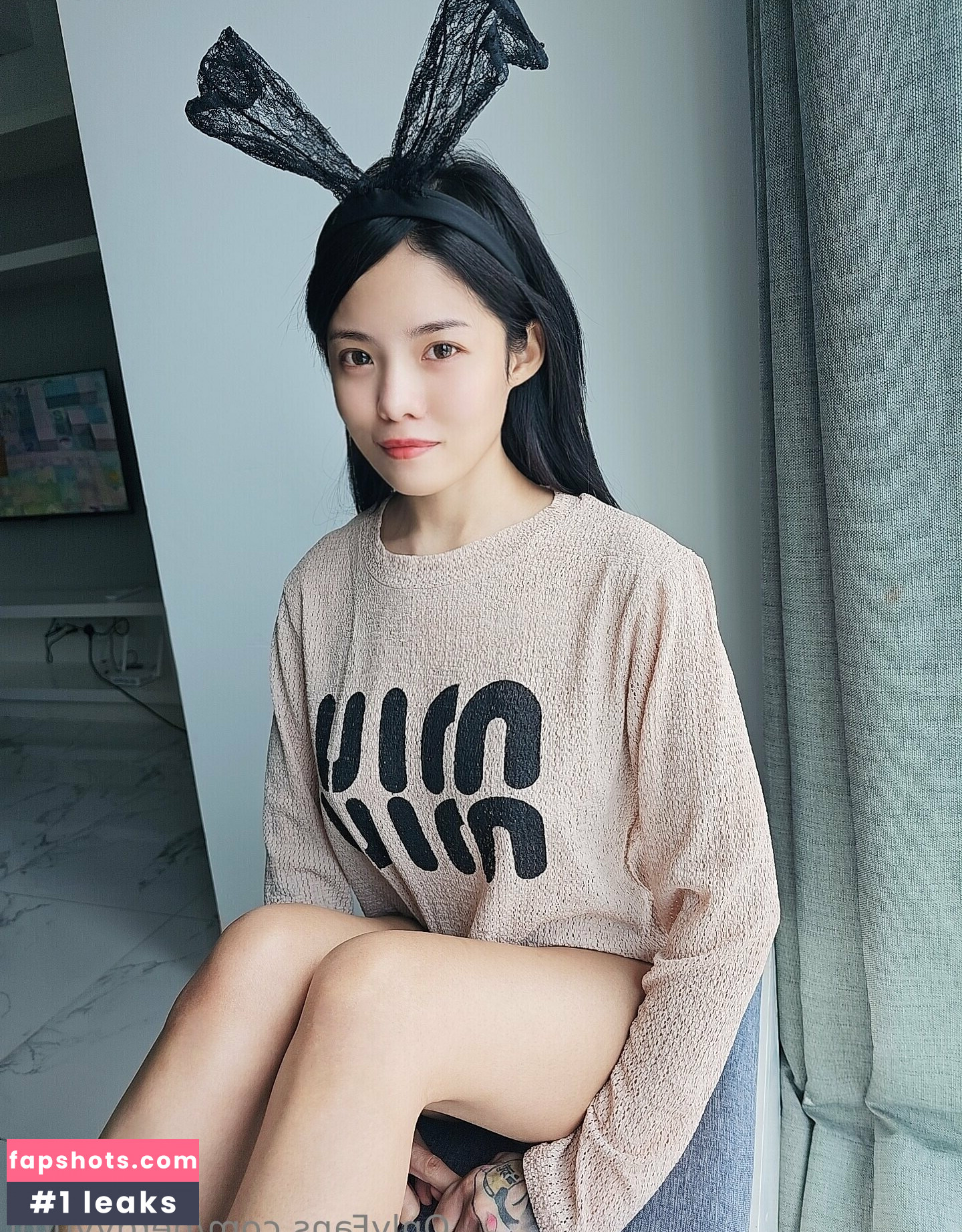 nerdyyumi gallery photo #4