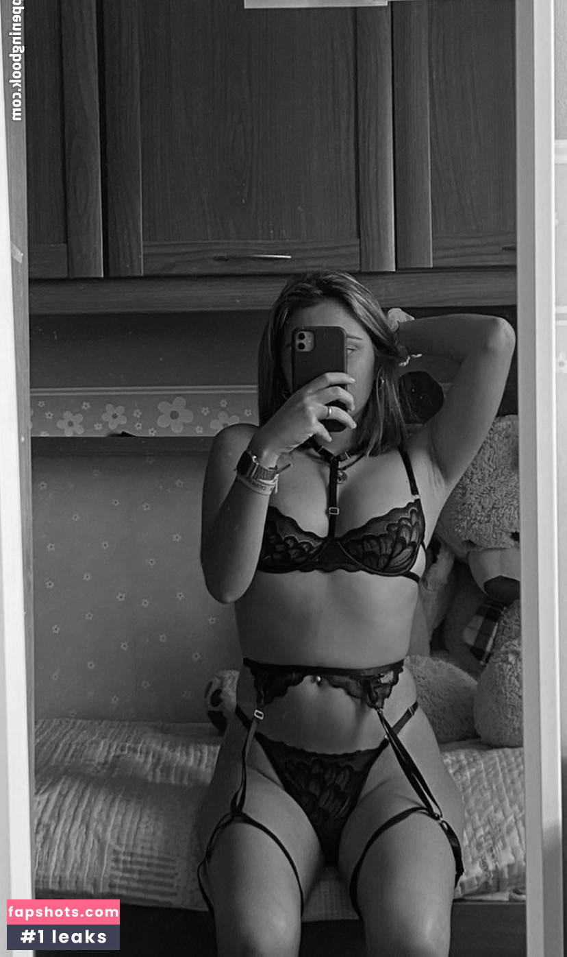 nerearoodriiguez Nude Leaks OnlyFans Photos #10 - LeakJerk