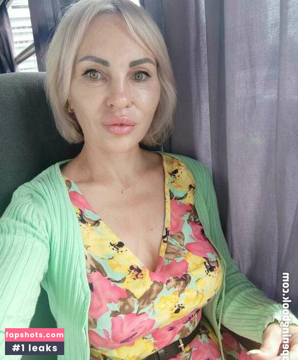 Nessi The Violinist gallery photo #9