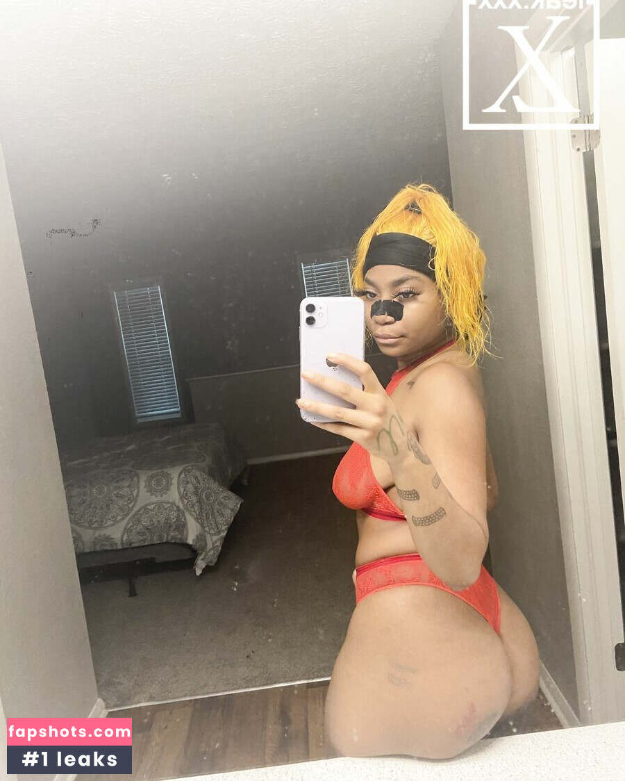 nevvycakes Nude Leaks OnlyFans Photos #14 - LeakJerk