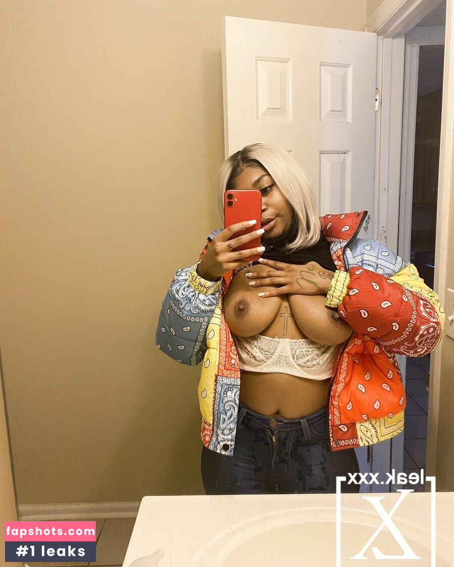 nevvycakes Nude Leaks OnlyFans Photos #16 - LeakJerk