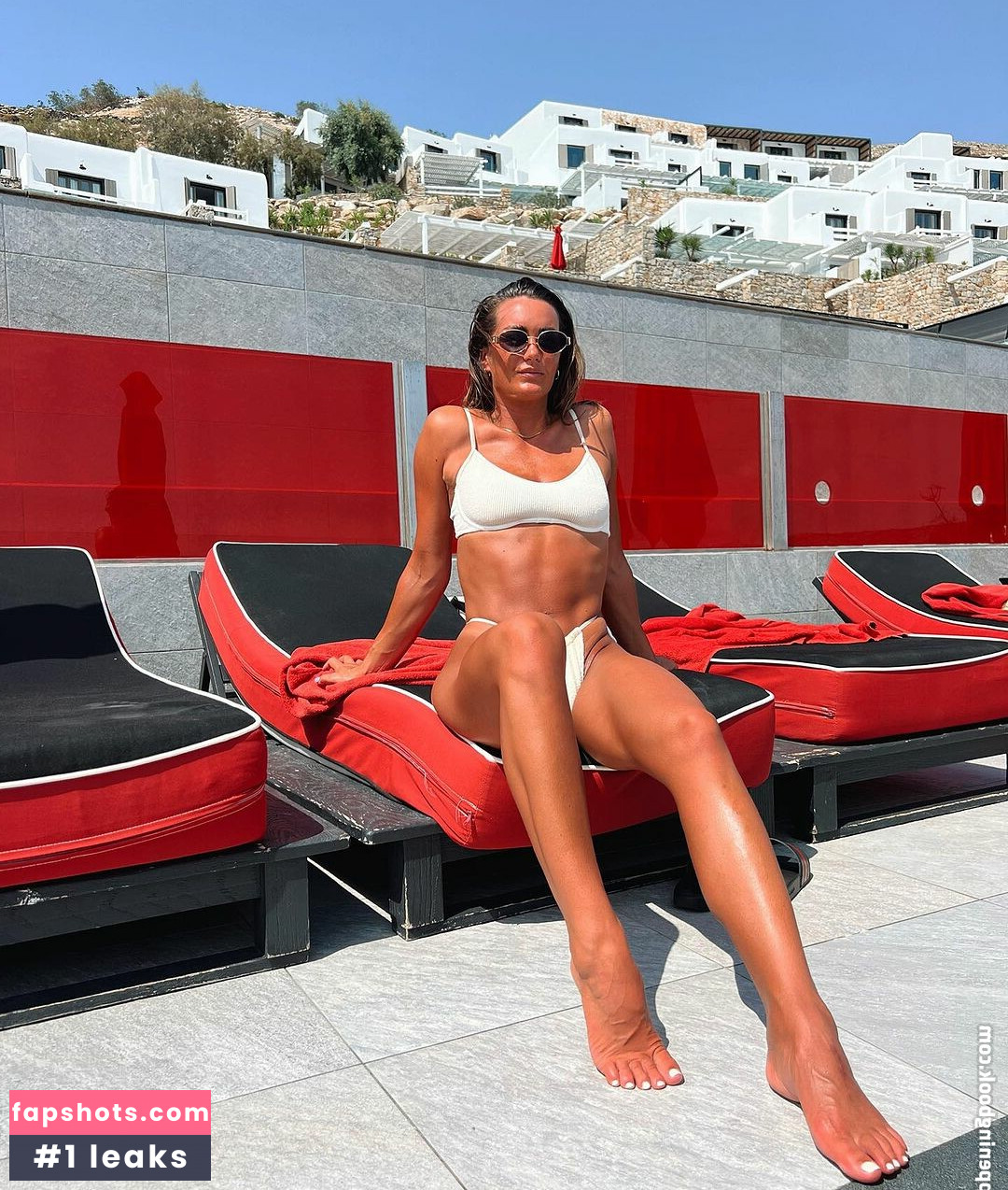 New UK Gladiators nude babe gallery