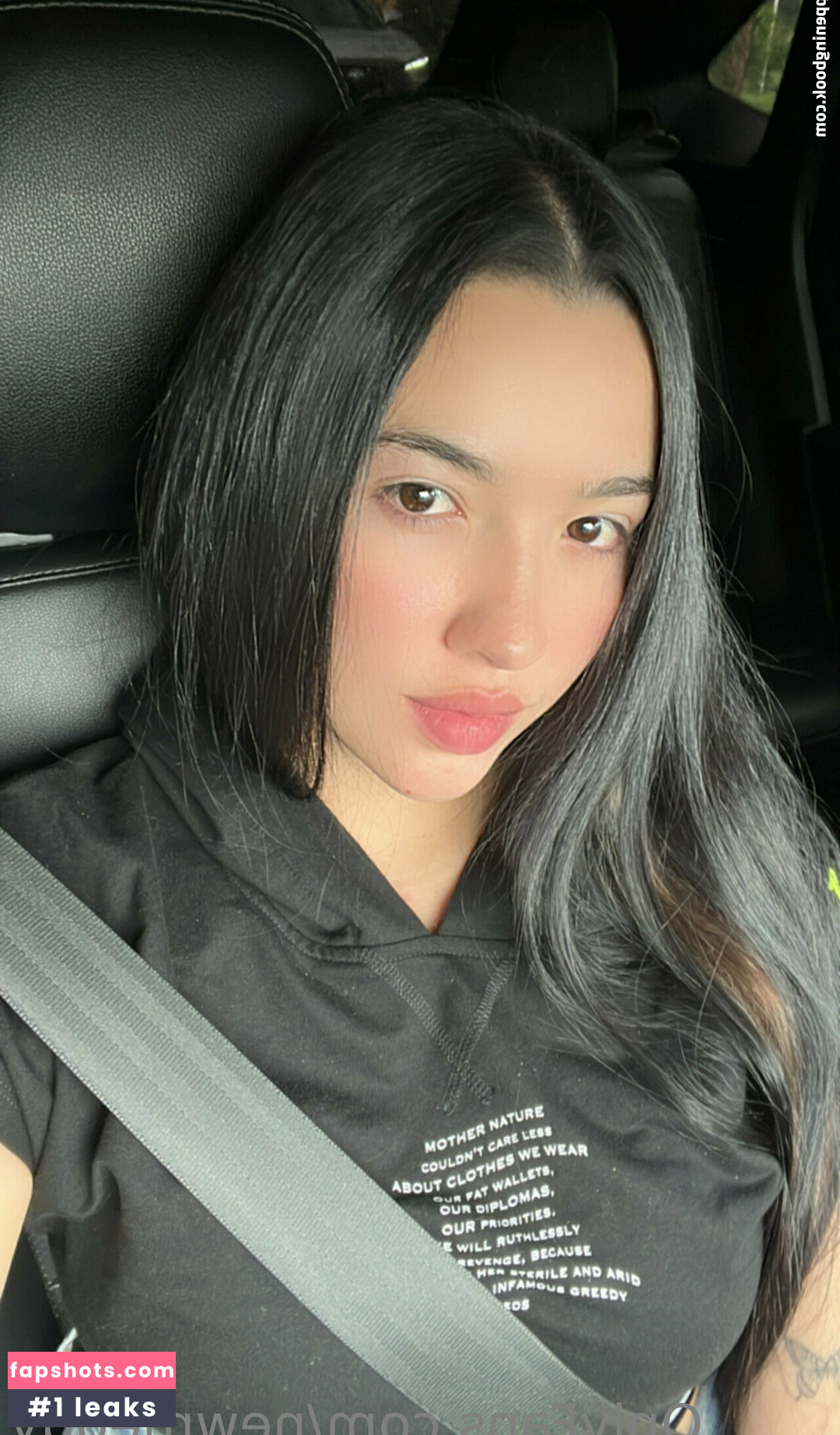 newmeggy gallery photo #2