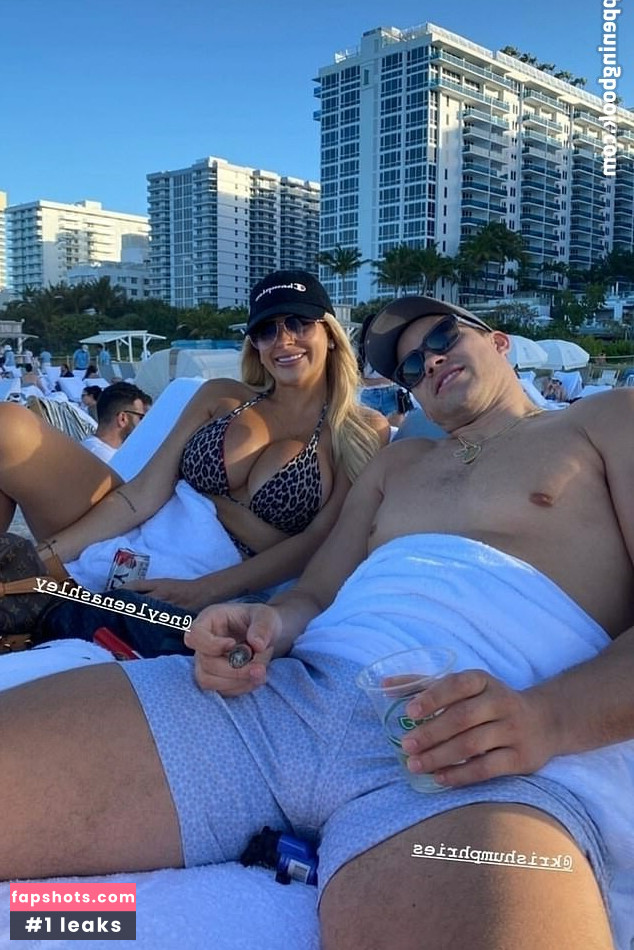 Neyleen Ashley gallery photo #10