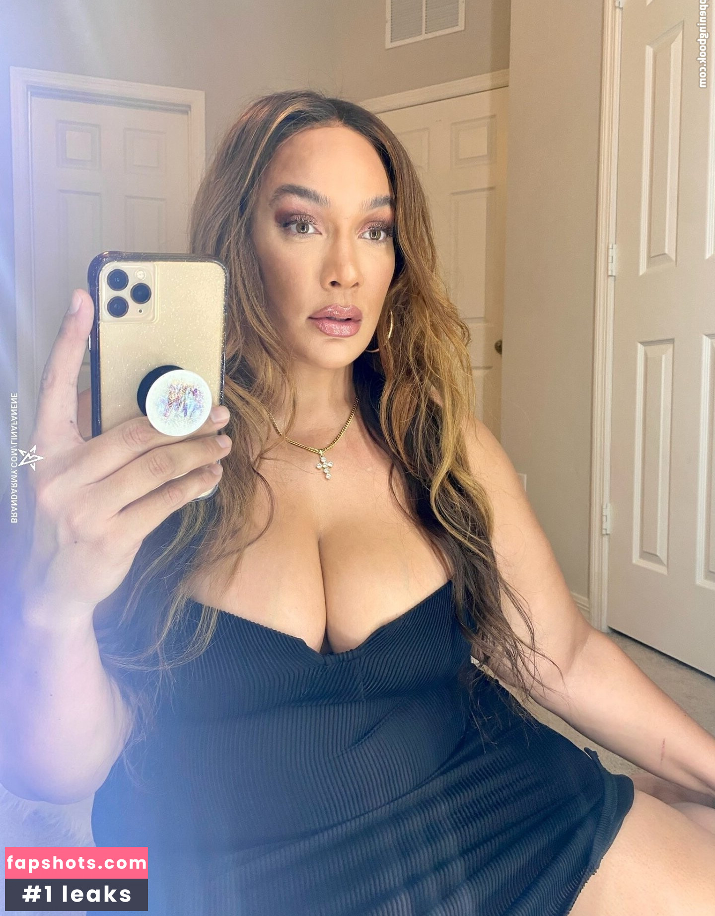 Nia Jax gallery photo #101