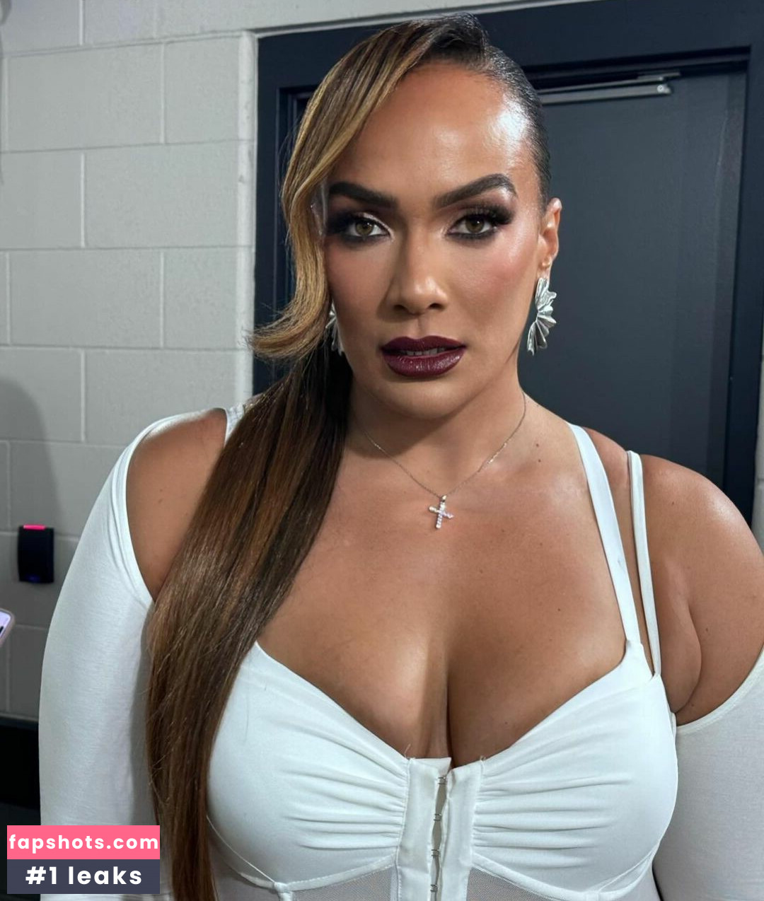 Nia Jax gallery photo #34